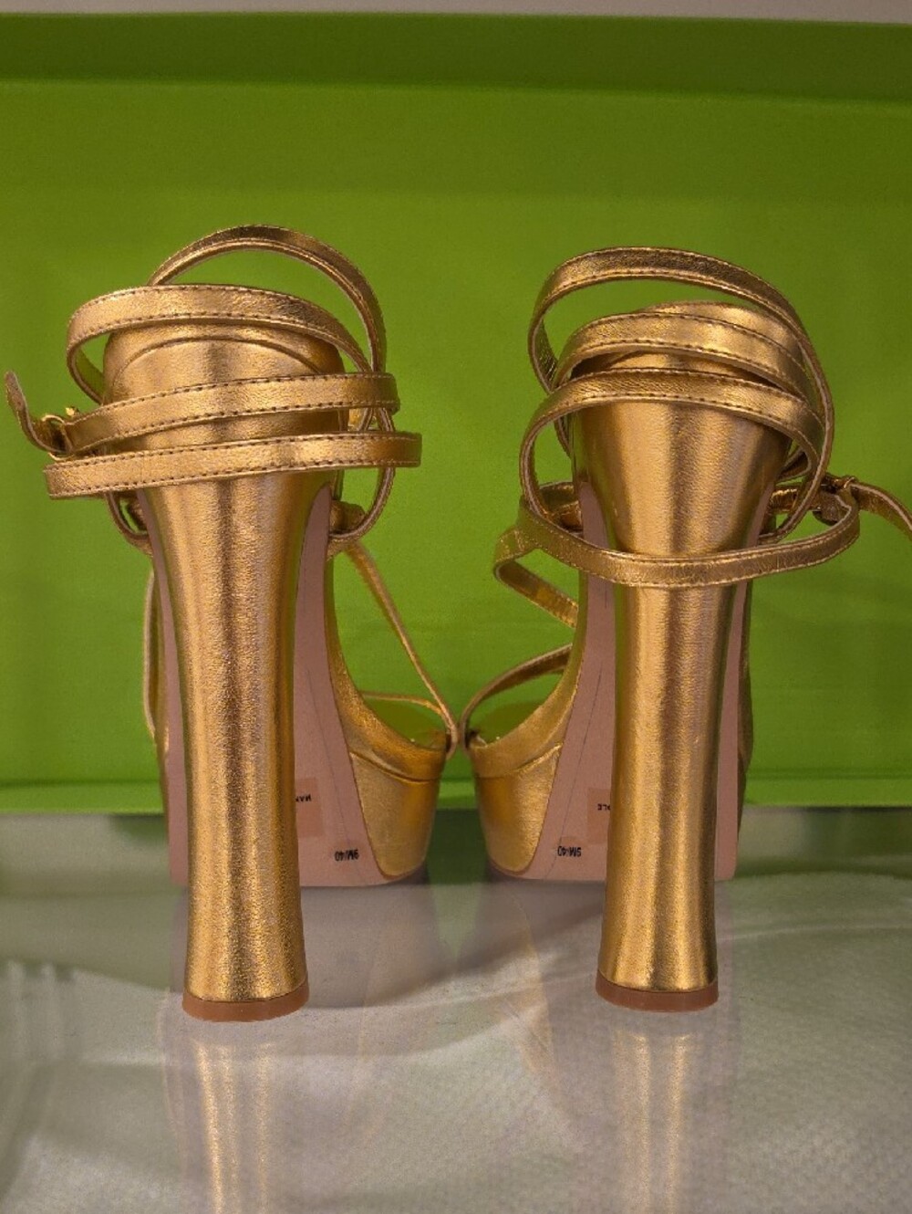 Jennifer Lopez Gold Metallic Platform Strappy sandals size 9 new without box - Picture 5 of 12